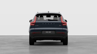 Volvo XC40 Core Dark Theme 2026 à Brossard, Québec - 6 - w320h240px