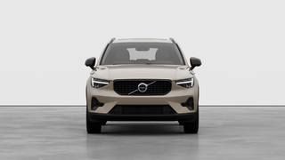 2026 Volvo XC40 Plus Dark Theme in Laval, Quebec - 5 - w320h240px
