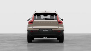 2026 Volvo XC40 Ultra (Dark Theme) in Laval, Quebec - 6 - w320h240px