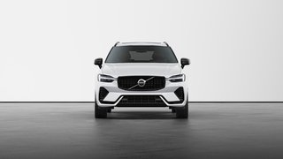 2025 Volvo XC60 Plug-In Hybrid Ultra Dark Theme in Brossard, Quebec - 3 - w320h240px