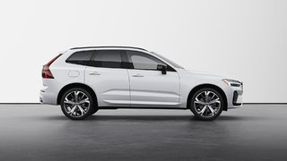 Volvo XC60 Plug-in Hybrid Ultra Dark Theme 2025 à Laval, Québec - 5 - w320h240px