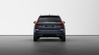 Volvo XC60 Plug-in Hybrid Ultra Dark Theme 2025 à Laval, Québec - 4 - w320h240px
