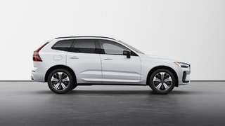 Volvo XC60 Plug-in Hybrid Plus Dark Theme 2025 à Laval, Québec - 5 - w320h240px