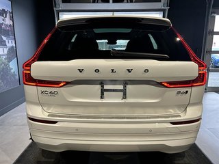 2022  XC60 B6 AWD Momentum in Laval, Quebec - 3 - w320h240px