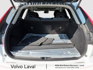 Volvo XC60 Plus Dark Theme 2023 à Laval, Québec - 6 - w320h240px