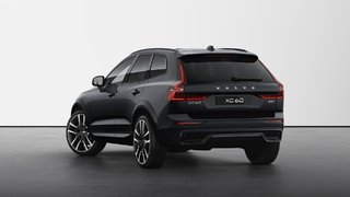 Volvo XC60 Ultra Dark Theme 2025 à Laval, Québec - 2 - w320h240px