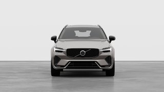 Volvo XC60 Ultra Dark Theme 2026 à Laval, Québec - 5 - w320h240px