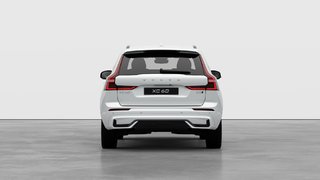 2026 Volvo XC60 Plus Dark Theme in Laval, Quebec - 6 - w320h240px