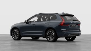 2027 Volvo XC60 Plus (Dark Theme) in Laval, Quebec - 2 - w320h240px