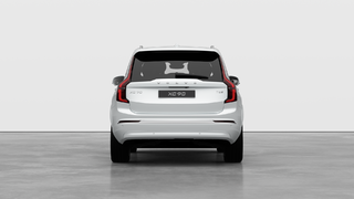 2026 Volvo XC90 Plug-In Hybrid Plus Bright Theme in Brossard, Quebec - 6 - w320h240px