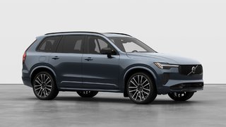Volvo XC90 Plus Dark Theme 2026 à Laval, Québec - 3 - w320h240px