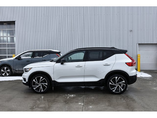 2021 Volvo XC40 R-Design 4 Cylinder Engine 2.0L/120CI All Wheel Drive