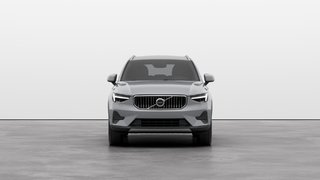 2025 Volvo XC40 Core Bright 2L TURBO 4cyl. All Wheel Drive