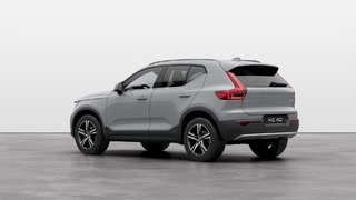 2025 Volvo XC40 Core Bright 2L TURBO 4cyl. All Wheel Drive