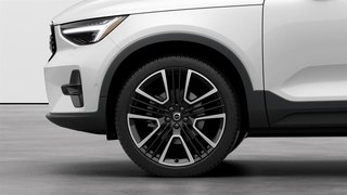 2024 Volvo XC40 B5 AWD Ultimate Dark Theme in Ajax, Ontario at Volvo Cars Lakeridge - 2 - w320h240px