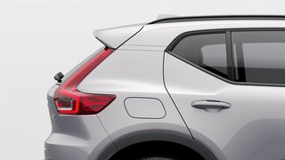 2025 Volvo XC40 B5 AWD Ultra Dark Theme in Ajax, Ontario at Volvo Cars Lakeridge - 5 - w320h240px