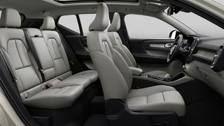 2025 Volvo XC40 B5 AWD Plus Dark Theme in Ajax, Ontario at Volvo Cars Lakeridge - 6 - w320h240px