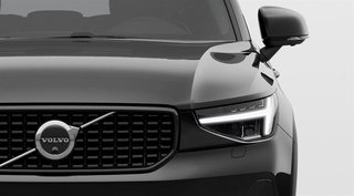 2025 Volvo XC40 B5 AWD Plus Dark Theme in Ajax, Ontario at Volvo Cars Lakeridge - 3 - w320h240px