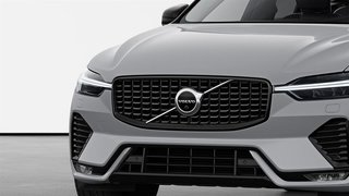 2025 Volvo XC60 B5 AWD Plus Dark Theme in Ajax, Ontario at Volvo Cars Lakeridge - 3 - w320h240px