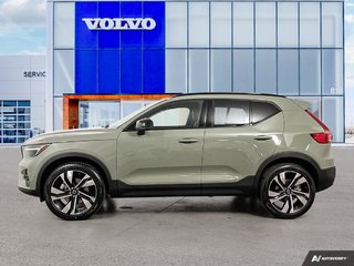 2025 Volvo XC40 PLUS DARK THEME 2.0L I4 Direct-Injected Turbocharged -inc: Integrated Starter Generator (ISG) All Wheel Drive