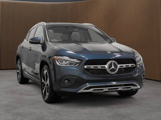 Mercedes-Benz GLA250 4MATIC SUV Moteur à 4 cylindres 2.0l 4 roues motrices 2021