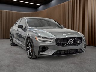 Volvo S60 T8 eAWD Polestar Moteur à 4 cylindres 2.0l 4 roues motrices 2020