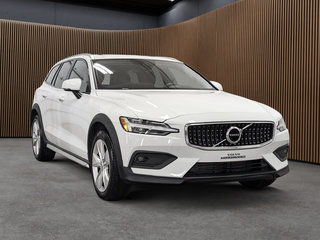 Volvo V60 Cross Country T5 AWD  4 roues motrices 2021