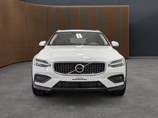 Volvo V60 Cross Country T5 AWD  4 roues motrices 2021