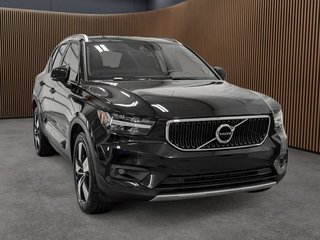 Volvo XC40 T4 AWD Momentum Moteur à 4 cylindres 2.0l 4 roues motrices 2020