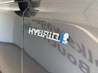 2018 Toyota RAV4 HYBRIDE XLE in Boucherville, Quebec - 4 - w320h240px