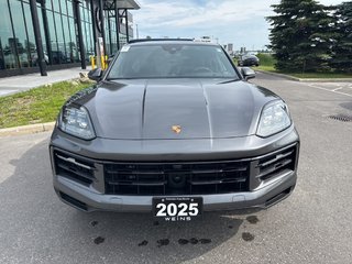 2025 Porsche CAYENNE BASE