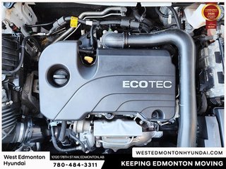 2021 Chevrolet Equinox Premier in Edmonton, Alberta - 2 - w320h240px