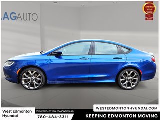 2015 Chrysler 200 S in Edmonton, Alberta - 3 - w320h240px