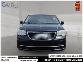 2015 Chrysler Town & Country Touring in Edmonton, Alberta - 2 - w320h240px