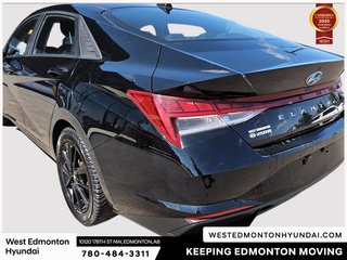 2022 Hyundai Elantra Hybrid PREFERRED in Edmonton, Alberta - 6 - w320h240px