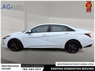 2022 Hyundai Elantra Preferred in Edmonton, Alberta - 5 - w320h240px