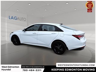 2022 Hyundai Elantra Preferred in Edmonton, Alberta - 6 - w320h240px