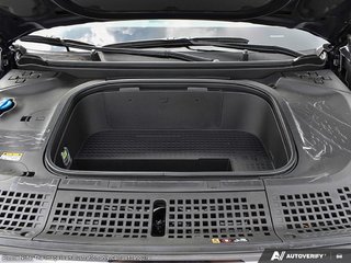 2026 Hyundai Ioniq 9 Preferred AWD with Ultimate Calligraphy package in Edmonton, Alberta - 6 - w320h240px