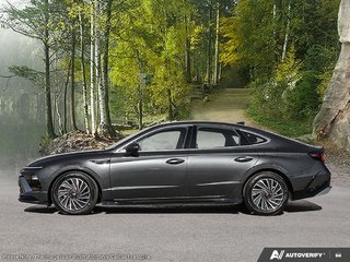 2026 Hyundai Sonata Hybrid Preferred-Trend in Edmonton, Alberta - 3 - w320h240px