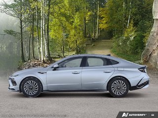 2026 Hyundai Sonata Hybrid Preferred-Trend in Edmonton, Alberta - 3 - w320h240px