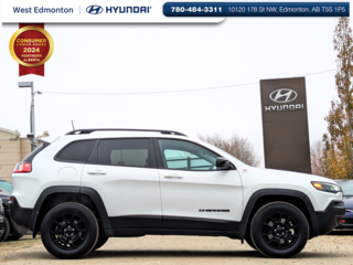 2023  Cherokee Trailhawk in Edmonton, Alberta - 3 - w320h240px