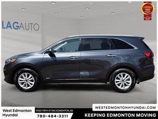 2020 Kia Sorento LX in Edmonton, Alberta - 4 - w320h240px