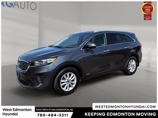 2020 Kia Sorento LX in Edmonton, Alberta - 3 - w320h240px