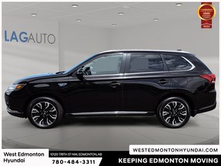 2018 Mitsubishi Outlander PHEV GT in Edmonton, Alberta - 4 - w320h240px