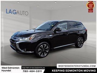 2018 Mitsubishi Outlander PHEV GT in Edmonton, Alberta - 3 - w320h240px