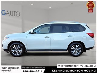 2019 Nissan Pathfinder SL in Edmonton, Alberta - 4 - w320h240px