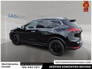 2020 Nissan Rogue SV in Edmonton, Alberta - 5 - w320h240px