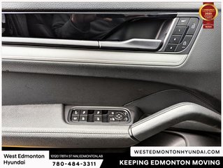 2024 Porsche CAYENNE E-HYBRID Base in Edmonton, Alberta - 6 - w320h240px