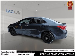 2017 Toyota Corolla SE in Edmonton, Alberta - 6 - w320h240px