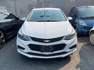 2017 Chevrolet Cruze LT Hatchback in Kamloops, British Columbia - 2 - w320h240px